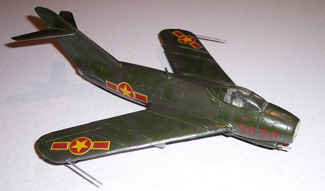 MiG-17F 1/48
